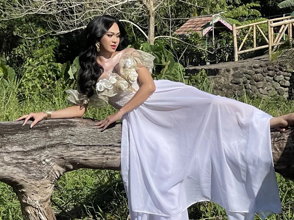Model xElisParadisex