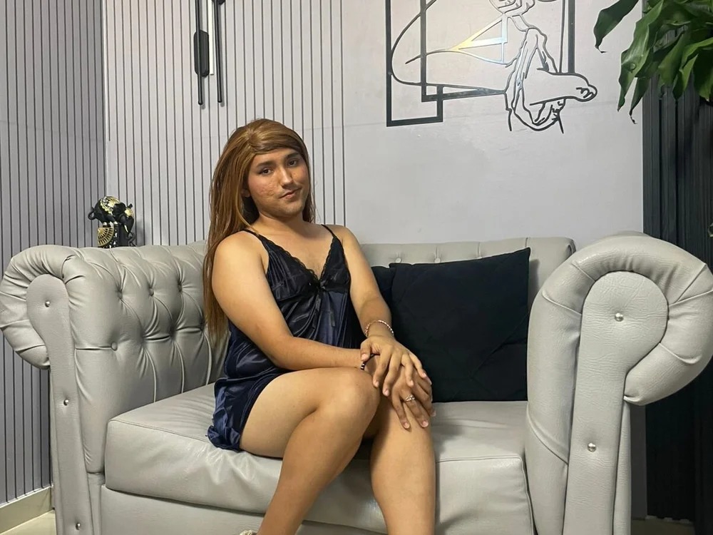 Model your_sissytrans